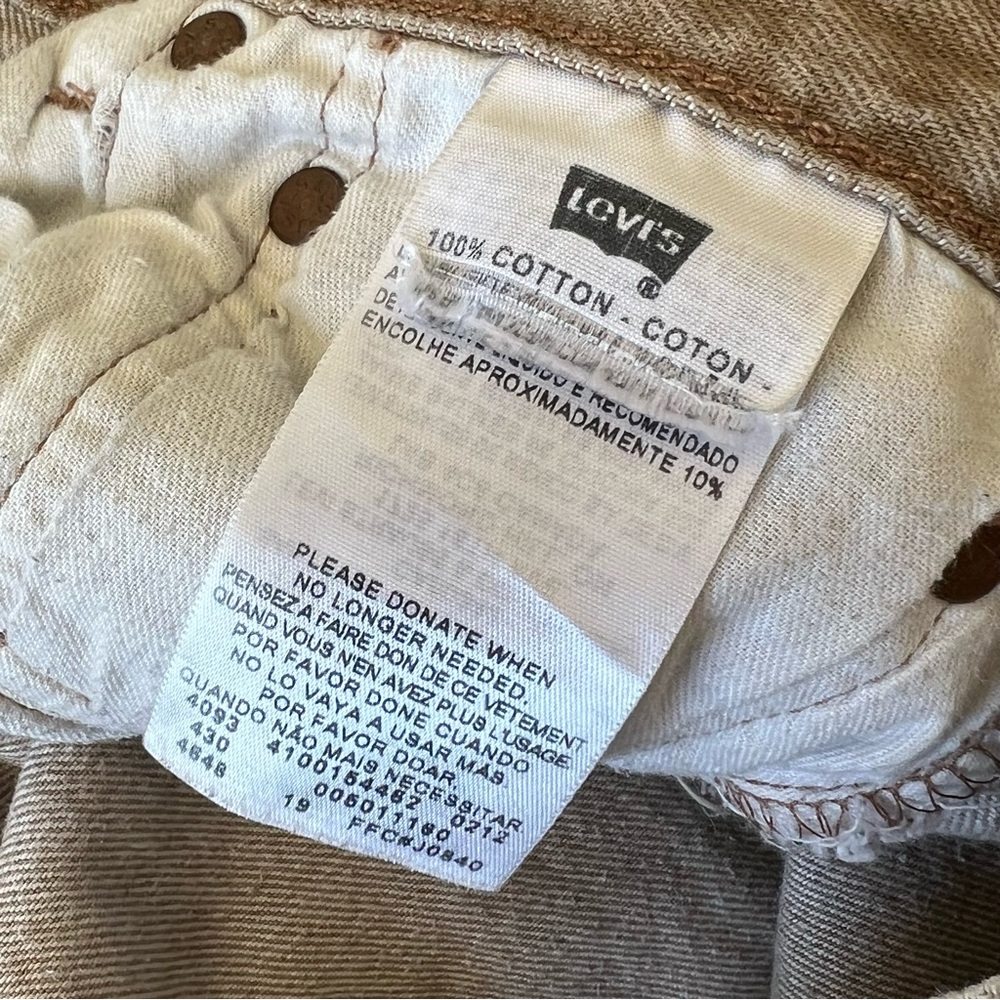 (´༎ຶ༎ຶ)(´༎ຶ༎ຶ)
Levis 501 Light Brown Latte Brown Jeans - Picture 9 of 10